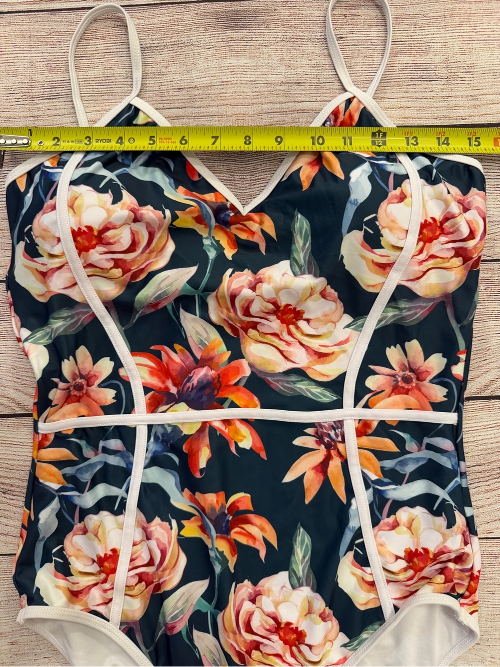 Cupshe Floral One-Piece Swimsuit with White Trim - Large - Picture 5 of 6